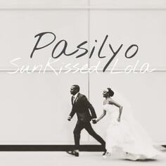 Sunkissed Lola, Pasilyo